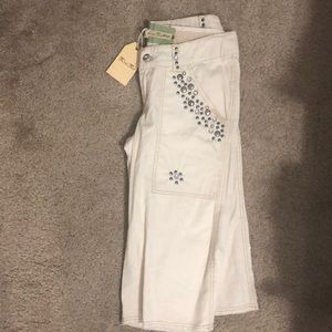 Miss me jeans size small between two and four